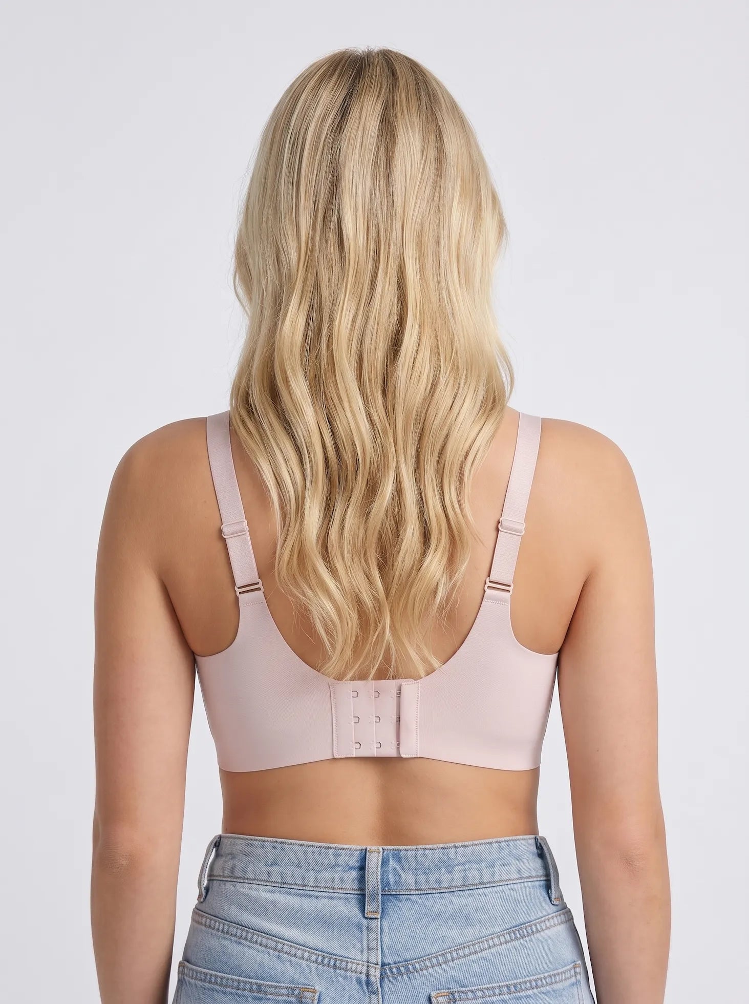 Scalloped V-Neck Wireless Push Up Bra