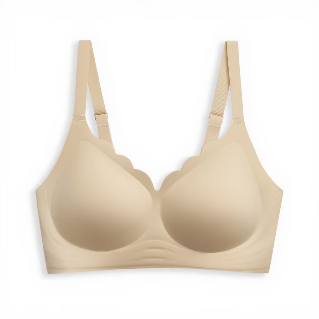 Scalloped V-Neck Wireless Push Up Bra